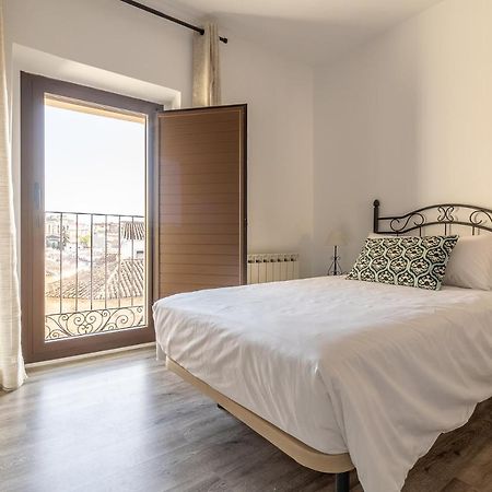 Apartamentos El Patio Plaza Santa Clara Caces Buitenkant foto